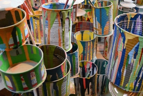 Paint cans Paint cans